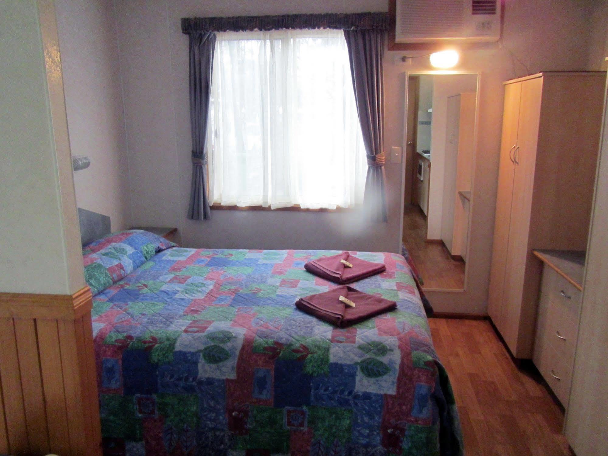 Acclaim Gateway Caravan Park Dundas エクステリア 写真