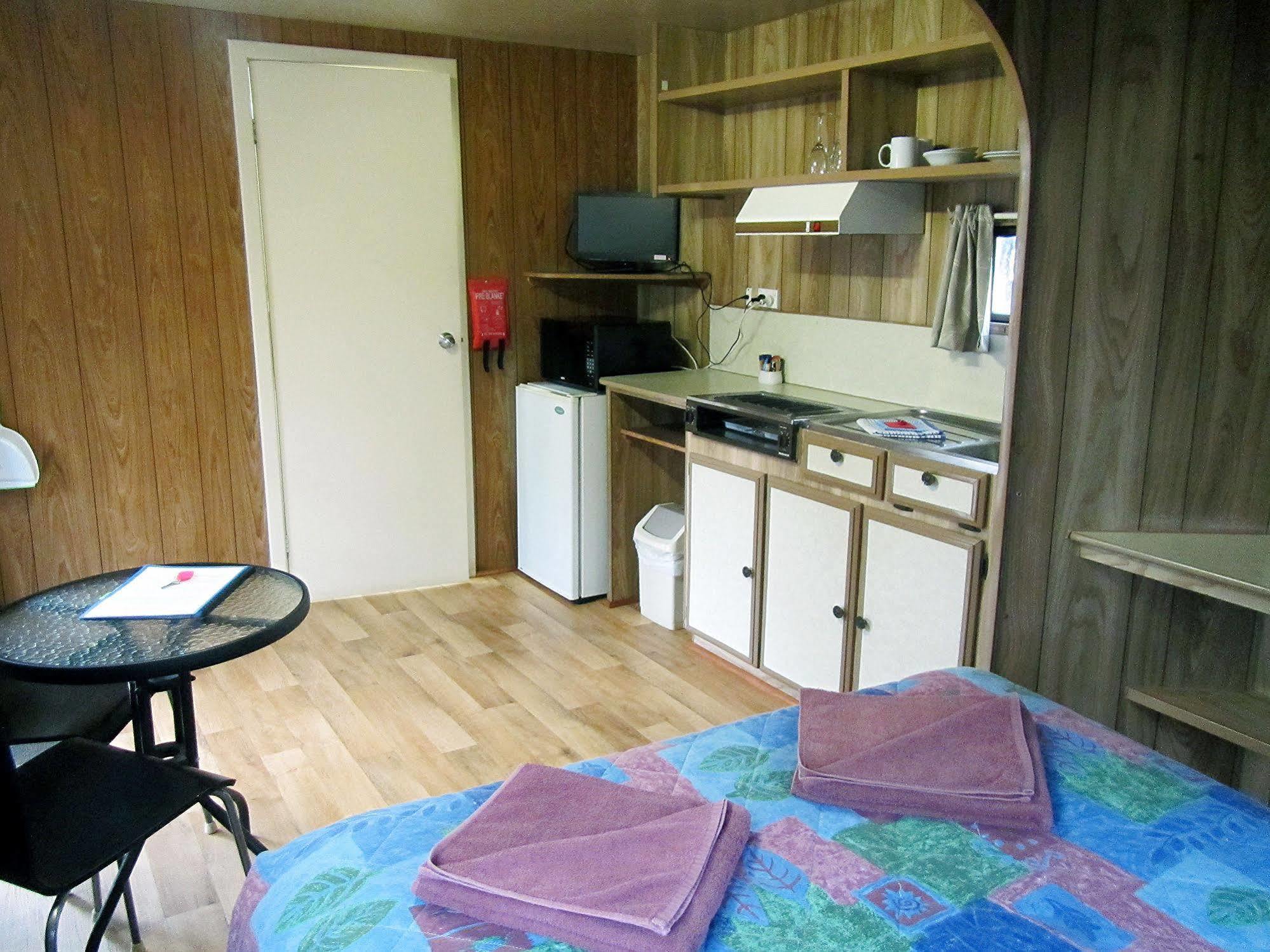 Acclaim Gateway Caravan Park Dundas エクステリア 写真