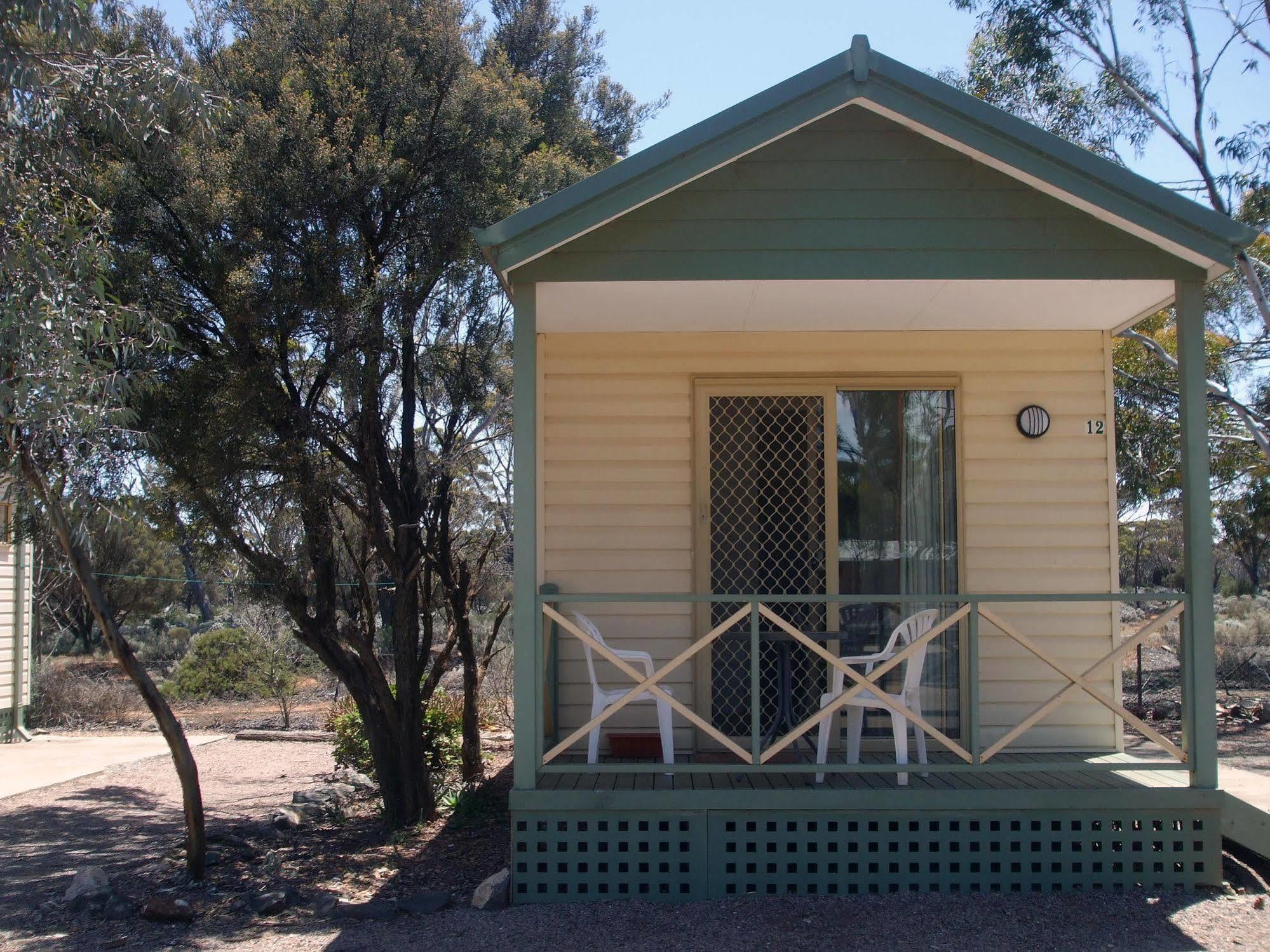 Acclaim Gateway Caravan Park Dundas エクステリア 写真