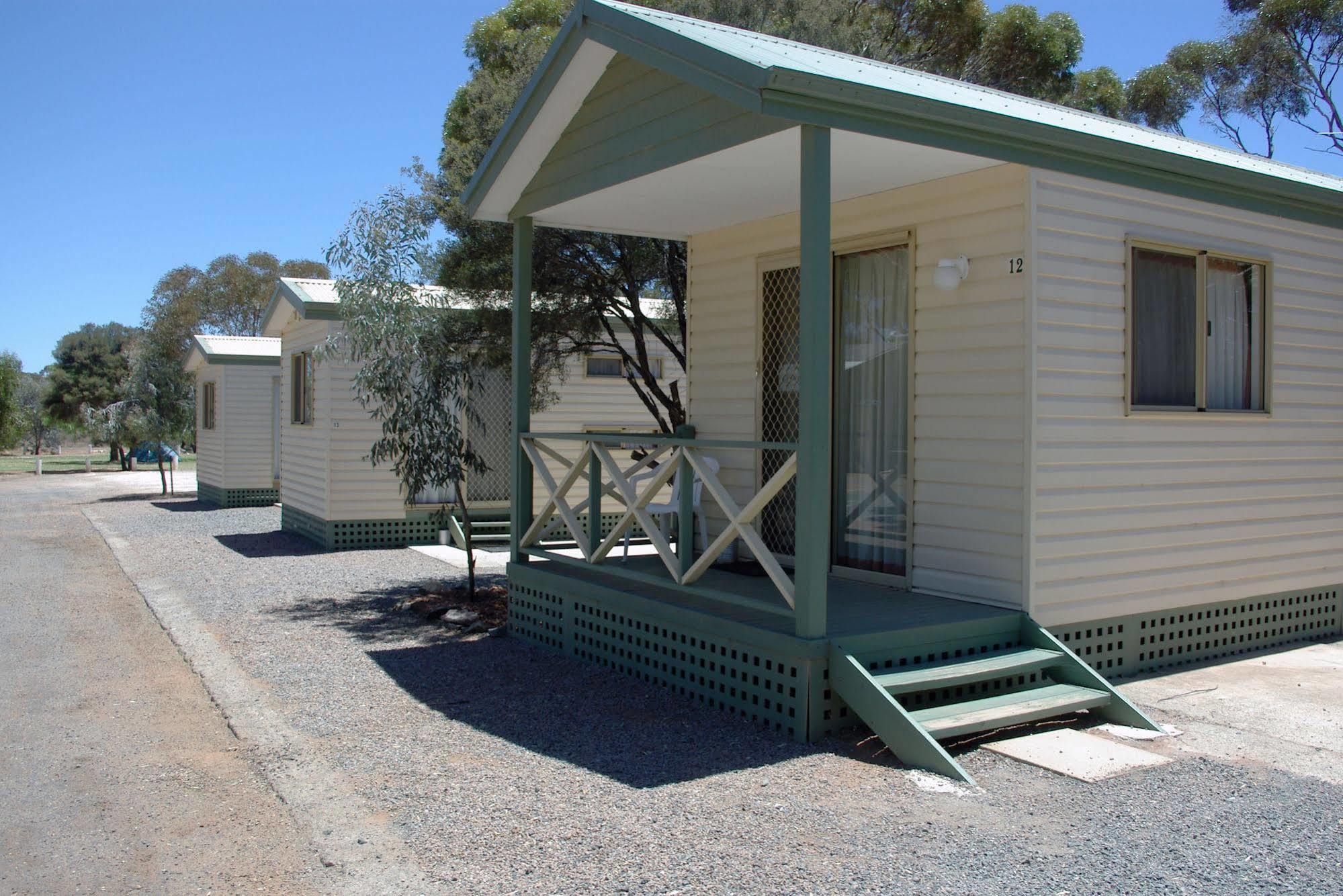 Acclaim Gateway Caravan Park Dundas エクステリア 写真